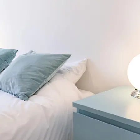 Lovelystay Luminous Flat W River View Apartman