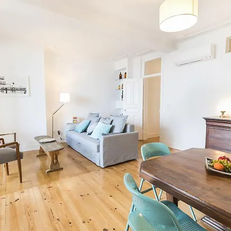 Lovelystay Luminous Flat W River View Apartman