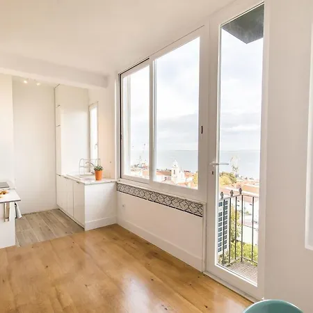 Apartment Lovelystay Luminous Flat W River View *